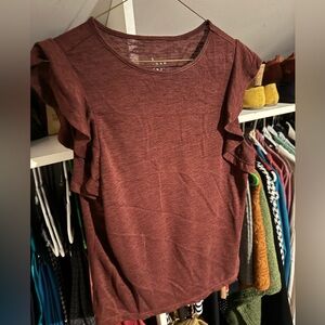 Ruffle detail sleeve burgundy top